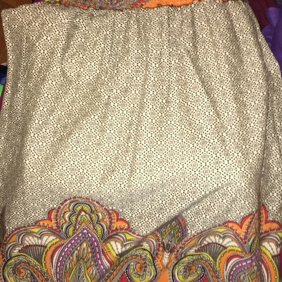 Daily dress. - Picture 3 of 3